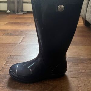 Tall UGG rain boot